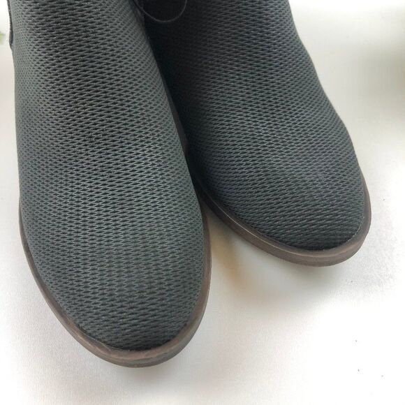 Kensie Gerona Dark Grey Suede Stacked Heel Bootie - Picture 6 of 9